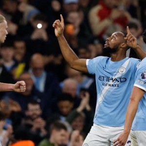 开云体育-一场2-2，改变英超争冠格局，瓜迪奥拉气炸了：争冠形势恶化